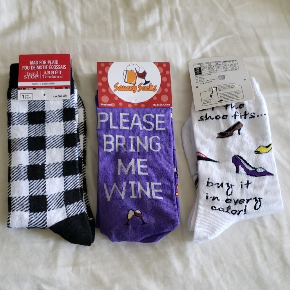 NWT 3 Pairs Socks